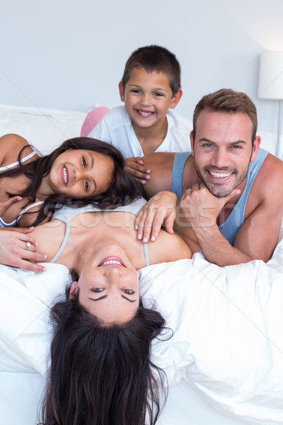 Famille heureuse chambre maison femme heureux enfant [[stock_photo]] © wavebreak_media