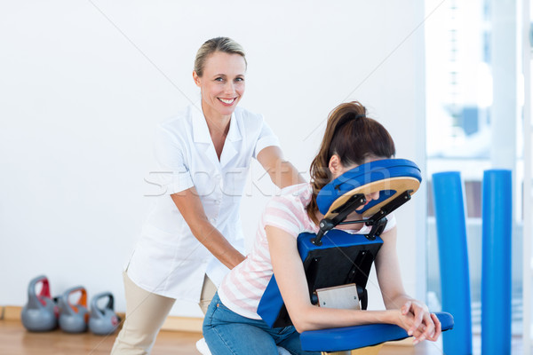 Frau zurück Massage medizinischen Büro Hände Stock foto © wavebreak_media