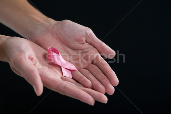 Stock fotó: Kép · kezek · tart · rózsaszín · szalag · fekete · nő