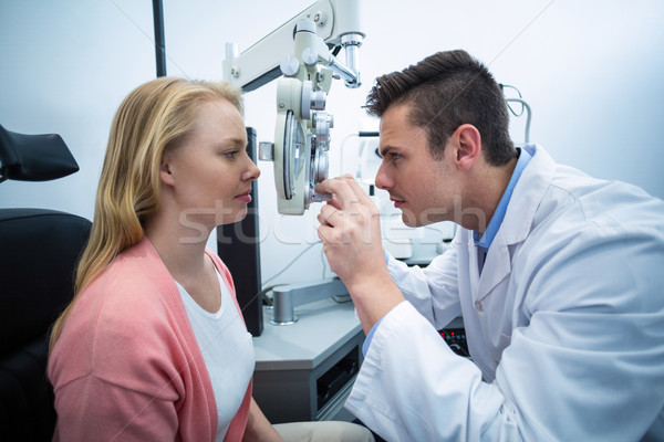 Stok fotoğraf: Optometrist · kadın · hasta · klinik