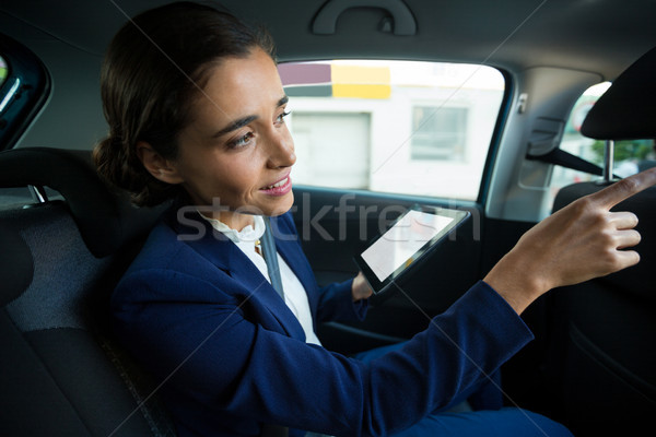 Negocios ejecutivo digital tableta coche Foto stock © wavebreak_media