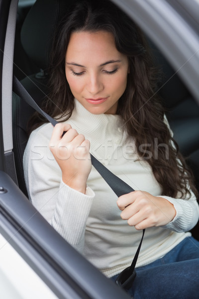 女子 座位 帶 汽車 窗口 肖像 商業照片 © wavebreak_media