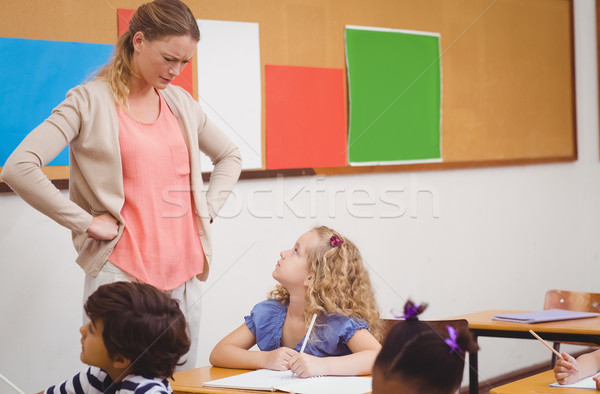 Böse Lehrer schauen Hände Hüften Grundschule Stock foto © wavebreak_media