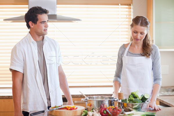 Foto stock: Situação · cozinha · comida · casal · interior