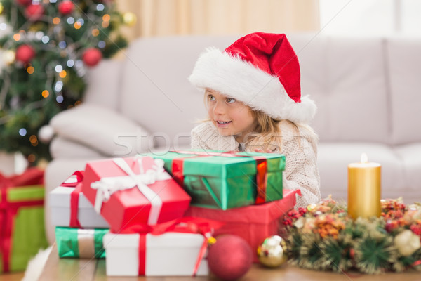 Cute kleines Mädchen Weihnachten Geschenke home Wohnzimmer Stock foto © wavebreak_media