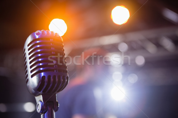 [[stock_photo]]: Rétro · micro · concert · métal · orateur