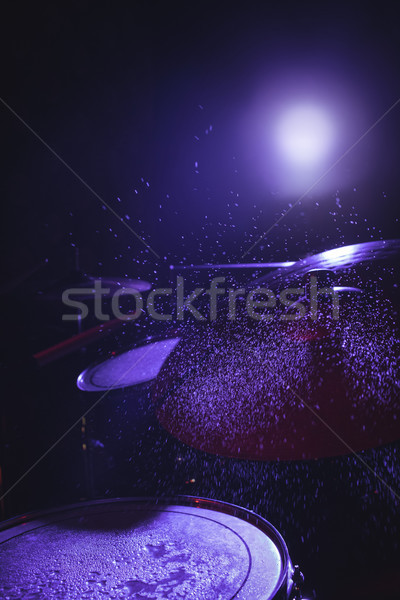 Víz csobbanás dob szett megvilágított éjszakai klub Stock fotó © wavebreak_media