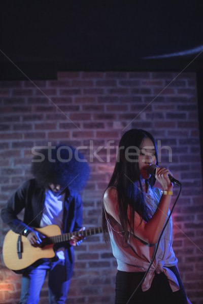 歌手 吉他手 夜總會 女 男 商業照片 © wavebreak_media