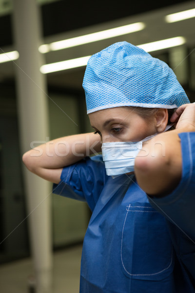 Foto d'archivio: Femminile · chirurgo · indossare · mascherina · chirurgica · ospedale · donna