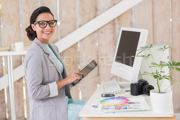 Stylish Brünette arbeiten home Büro zu Hause glücklich Stock foto © wavebreak_media
