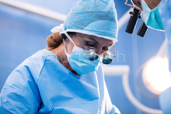 Foto stock: Cirurgiões · operação · quarto · hospital · mulher