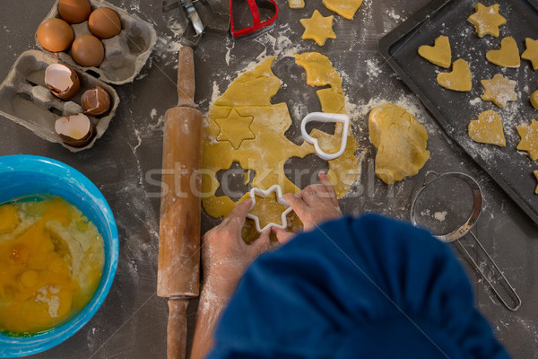 Stok fotoğraf: Görüntü · erkek · kurabiye · mutfak · tezgahı · ev · mutfak