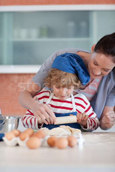 Radosny rodziny cookie kuchnia uśmiech Zdjęcia stock © wavebreak_media