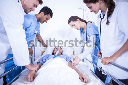 Team Arzt läuft Krankenhaus Flur Patienten Stock foto © wavebreak_media