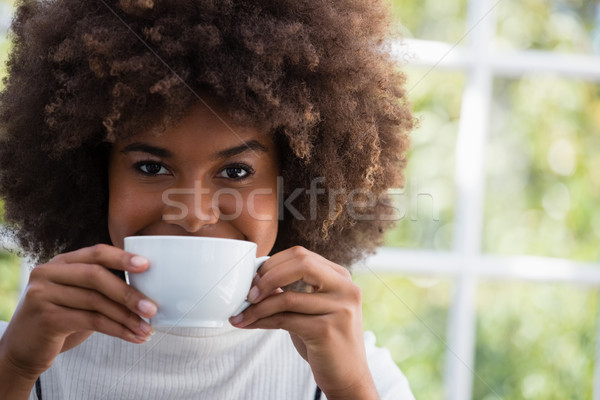 Porträt lächelnde Frau Kaffee Kaffeehaus Haar Stock foto © wavebreak_media