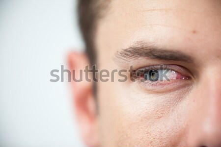 Uomo indossare lenti a contatto primo piano occhi divertimento Foto d'archivio © wavebreak_media