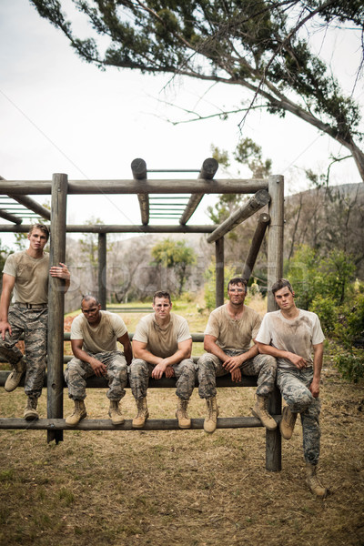 Katonák ül akadályfutás csizma tábor portré Stock fotó © wavebreak_media