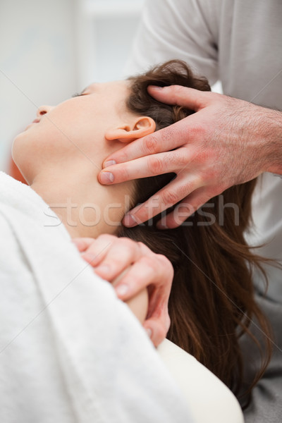 Primer plano quiropráctico cuello paciente habitación hombre Foto stock © wavebreak_media