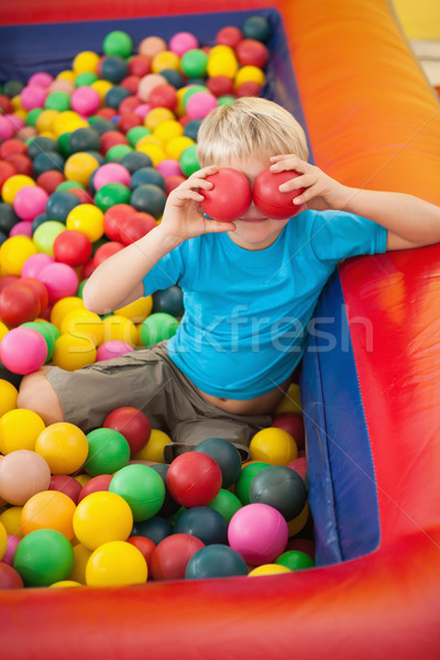 Spelen bal zwembad partij kind Stockfoto © wavebreak_media