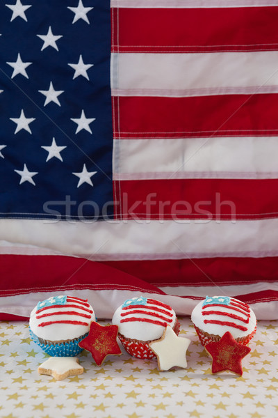 Közelkép díszített minitorták sütik asztal amerikai zászló Stock fotó © wavebreak_media