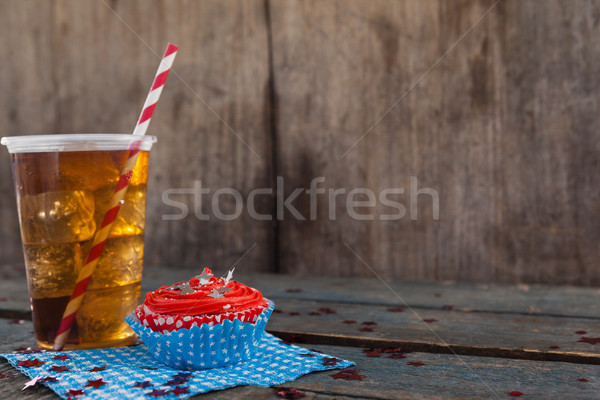 Díszített minitorta hideg ital negyedike fa asztal kék Stock fotó © wavebreak_media