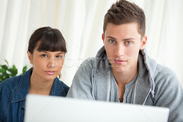 Portret dwa studentów za pomocą laptopa pracy badania Zdjęcia stock © wavebreak_media