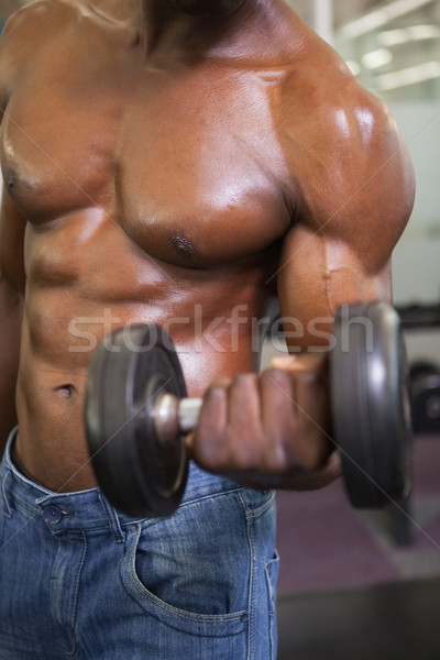 Izmos férfi testmozgás súlyzó tornaterem póló nélkül Stock fotó © wavebreak_media
