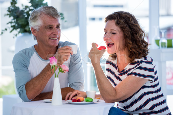 Vrouw man eten voedsel rijpe vrouw restaurant Stockfoto © wavebreak_media