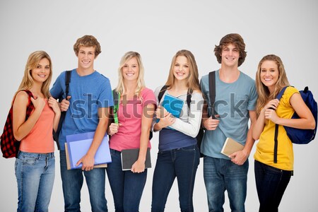 Grup zâmbitor studenţi şcoală unelte fată Imagine de stoc © wavebreak_media