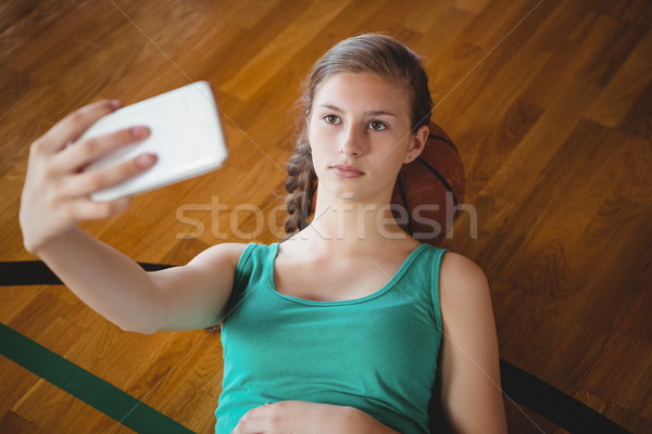 Vrouwelijke ontspannen rechter Stockfoto © wavebreak_media