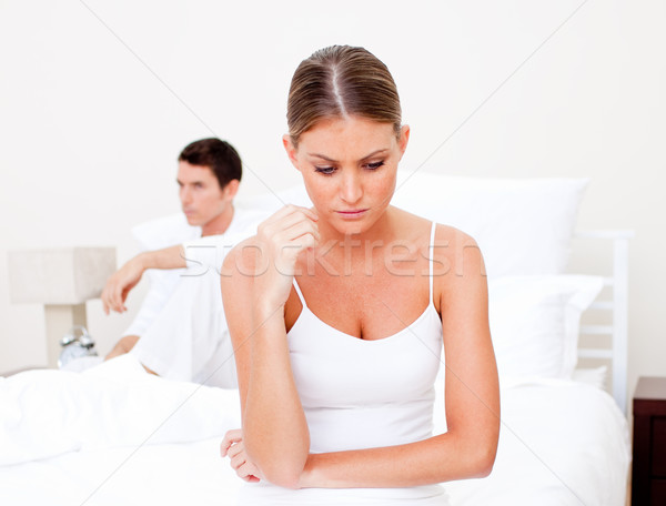 Stockfoto: Paar · argument · vergadering · bed · vrouw · boos