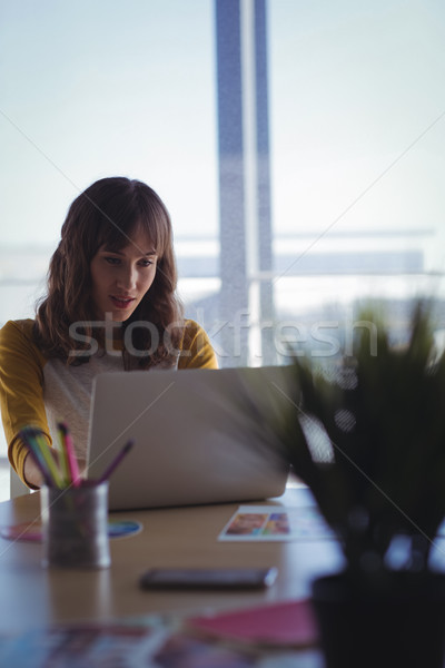 Unternehmer arbeiten Laptop jungen kreative Stock foto © wavebreak_media