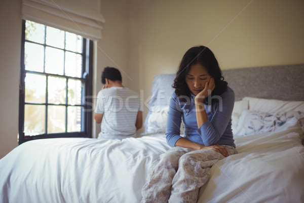 Paar andere Schlafzimmer home traurig Bett Stock foto © wavebreak_media
