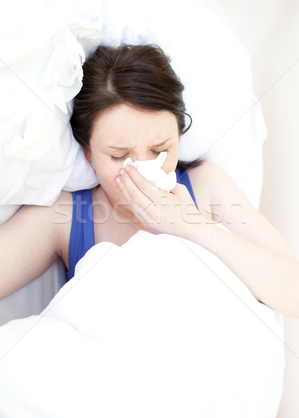 Doente mulher jovem relaxante cama retrato mulher Foto stock © wavebreak_media