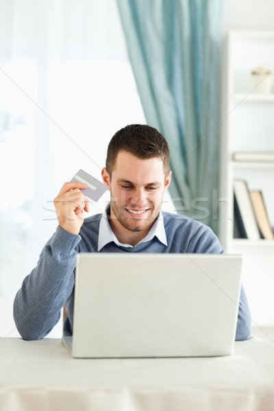 Stockfoto: Jonge · mannelijke · gelukkig · online · winkelen · computer · internet