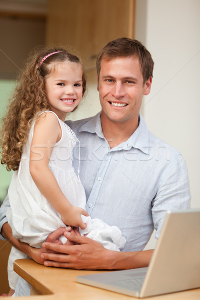 Jovem pai laptop filha computador Foto stock © wavebreak_media