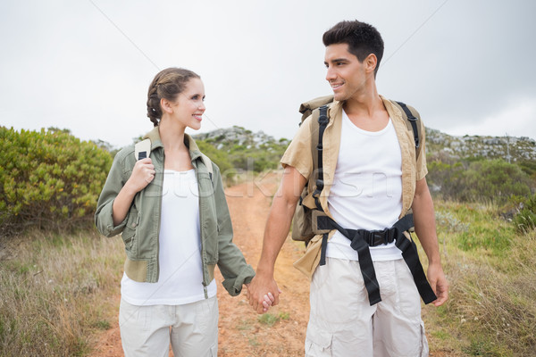 Stockfoto: Wandelen · paar · lopen · berg · terrein · portret