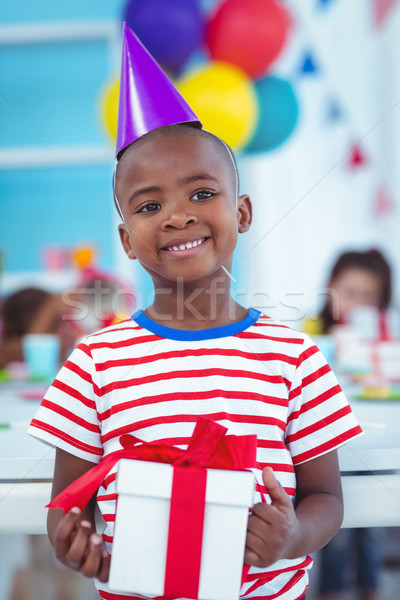 Feliz ninos fiesta de cumpleaños abierto presenta nina Foto stock © wavebreak_media