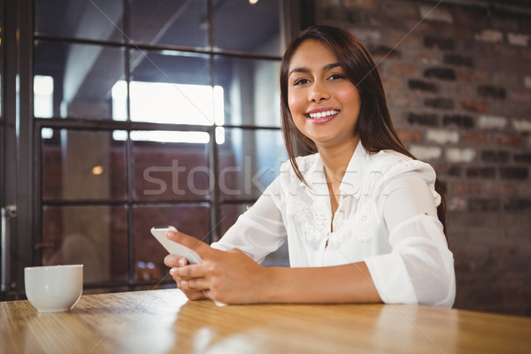Stockfoto: Toevallig · zakenvrouw · telefoons · cafe · communicatie · vrouwelijke