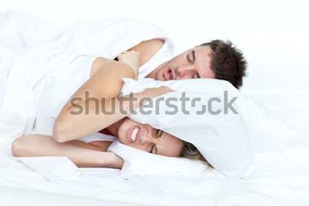 Amoroso casal relaxante cama menina Foto stock © wavebreak_media