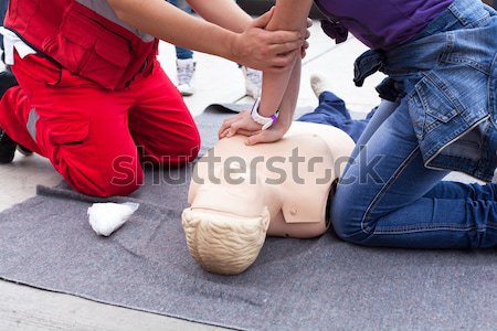 Stock foto: Arbeit · Unfall · erste-Hilfe- · Ausbildung · Arbeitsplatz · Verletzungen