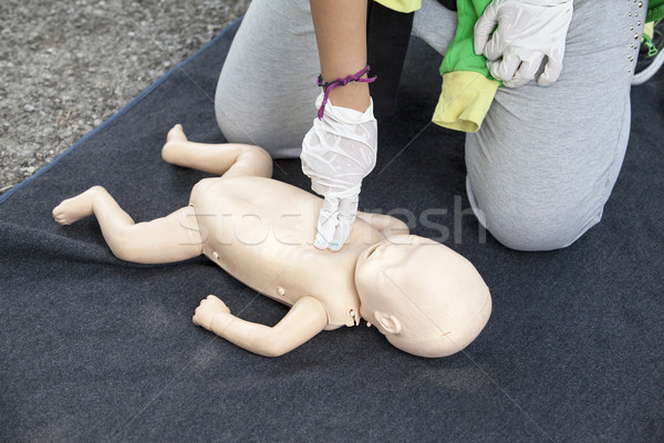 Prim ajutor paramedic pregătire prezentare Imagine de stoc © wellphoto