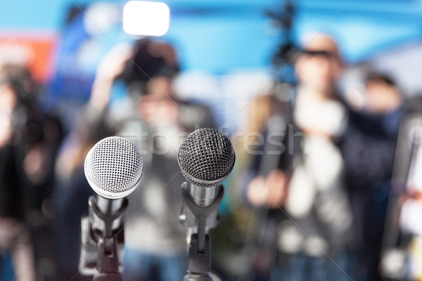 News Konferenz Mikrofon Schwerpunkt verschwommen Kamera Stock foto © wellphoto