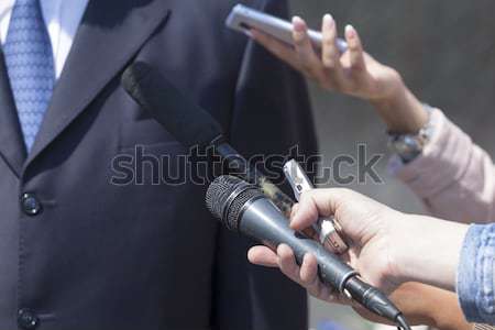 Stock foto: Medien · Interview · drücken · Mikrofon · News · Geschäftsmann