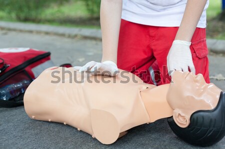 Inimă masaj paramedic medicină ajutor Imagine de stoc © wellphoto