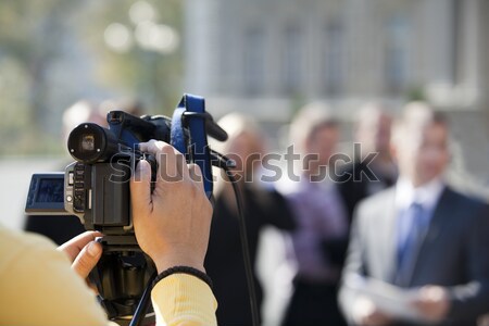 Mediów wywiad strażak gazety mikrofon radio Zdjęcia stock © wellphoto