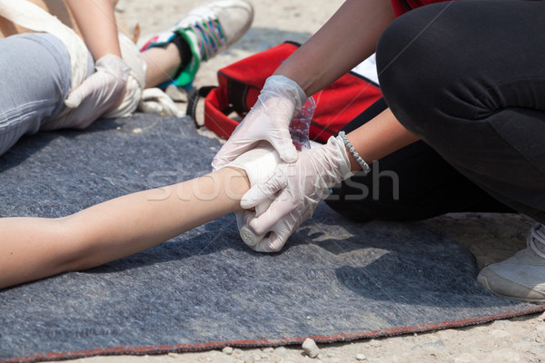 Hand erste-Hilfe- Ausbildung Detail helfen Unfall Stock foto © wellphoto