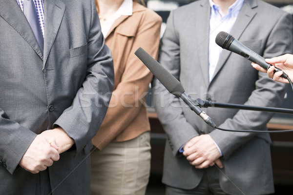 Interjú újságíró készít mikrofon rádió bemutató Stock fotó © wellphoto