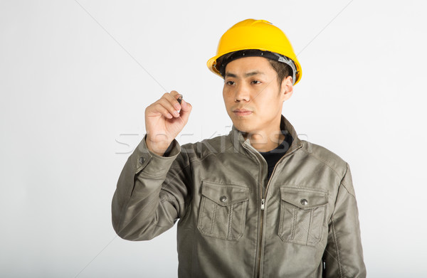 [[stock_photo]]: Travailleur · de · la · construction · écrit · note · Homme · blanche · homme