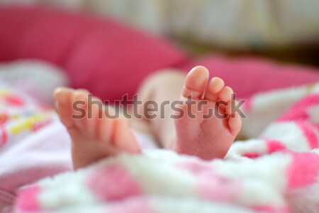 Pé pormenor recém-nascido toalha bebê Foto stock © X-etra